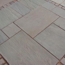 Autumn Brown Indian Sandstone Natural Calibrated Patio Paving Slabs Pack 15.5m2 22mm